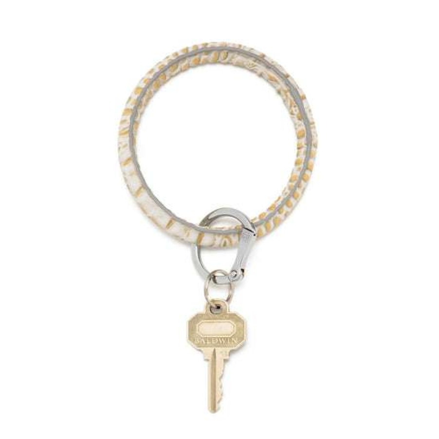 Gifts * | Comely Luxe Big O Keychain